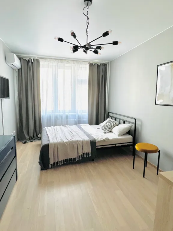 Квартира Уютная студия Ultramarine в Тюменской слободе — аренда посуточно в Тюмень