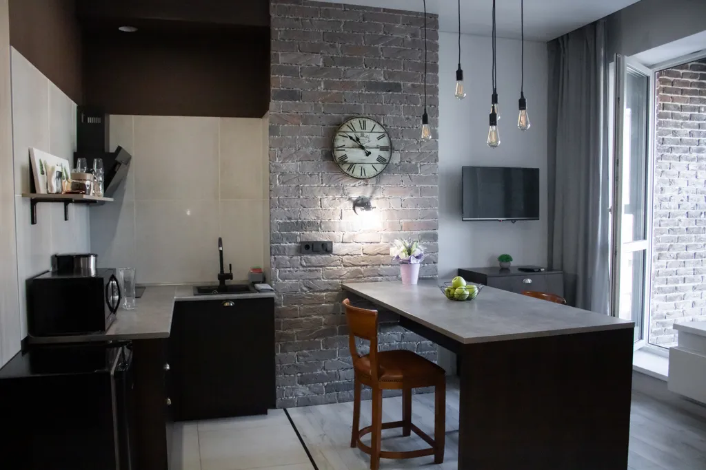 Студия в историческом центре с балконом у набережной