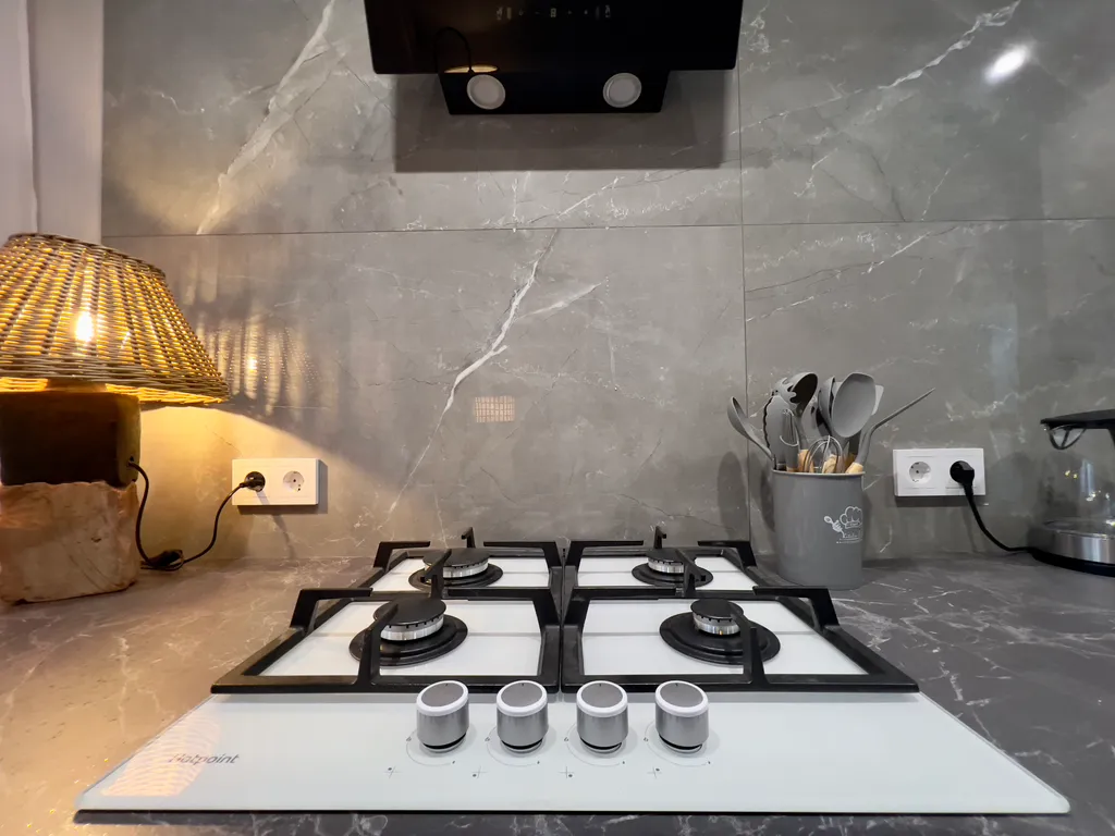 Стильная уютная однушка в 10 минутах от центра