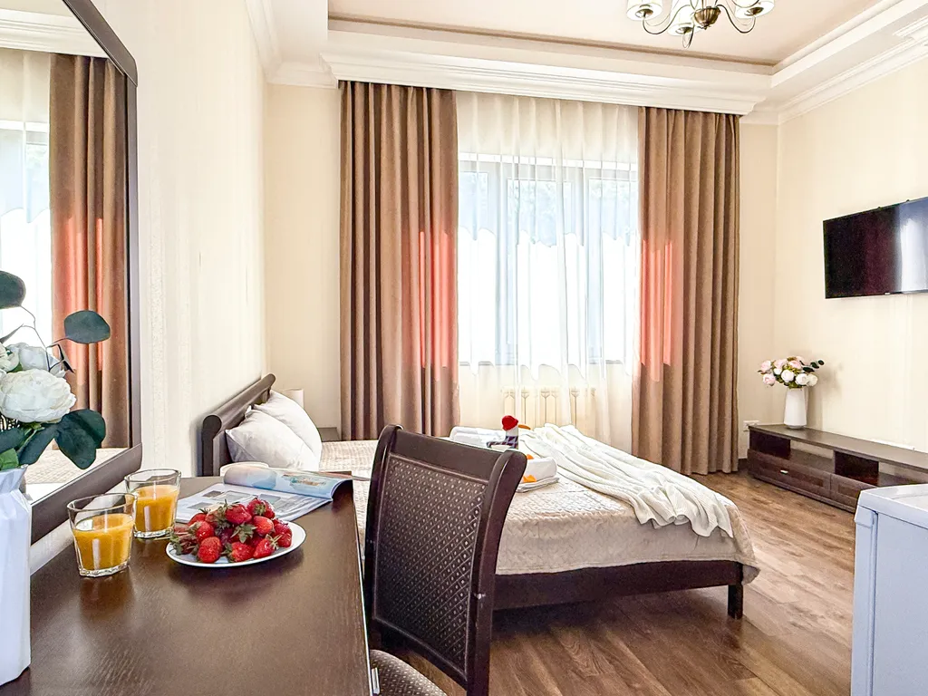 Квартира Квартира Двухместный делюкс с балконом в 3 минутах до моря, в центре с парковкой — Геленджик