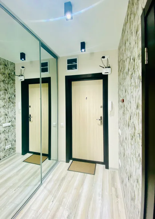 Евро трёхкомнатная современная квартира в экологически чистом районе