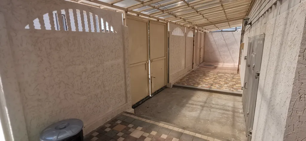 Часть дома на втором этаже с баней и бассейном