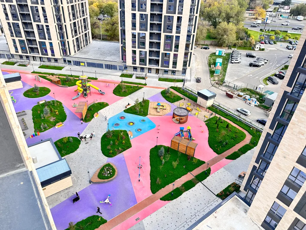 Евродвушка в ЖК Комфорт Сити с видом на горы, рядом с ТЦ MEGA