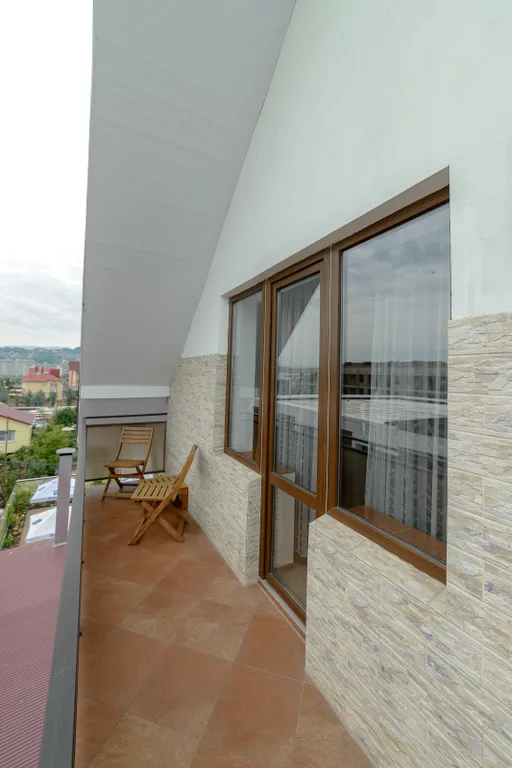 4-комнатная Квартира