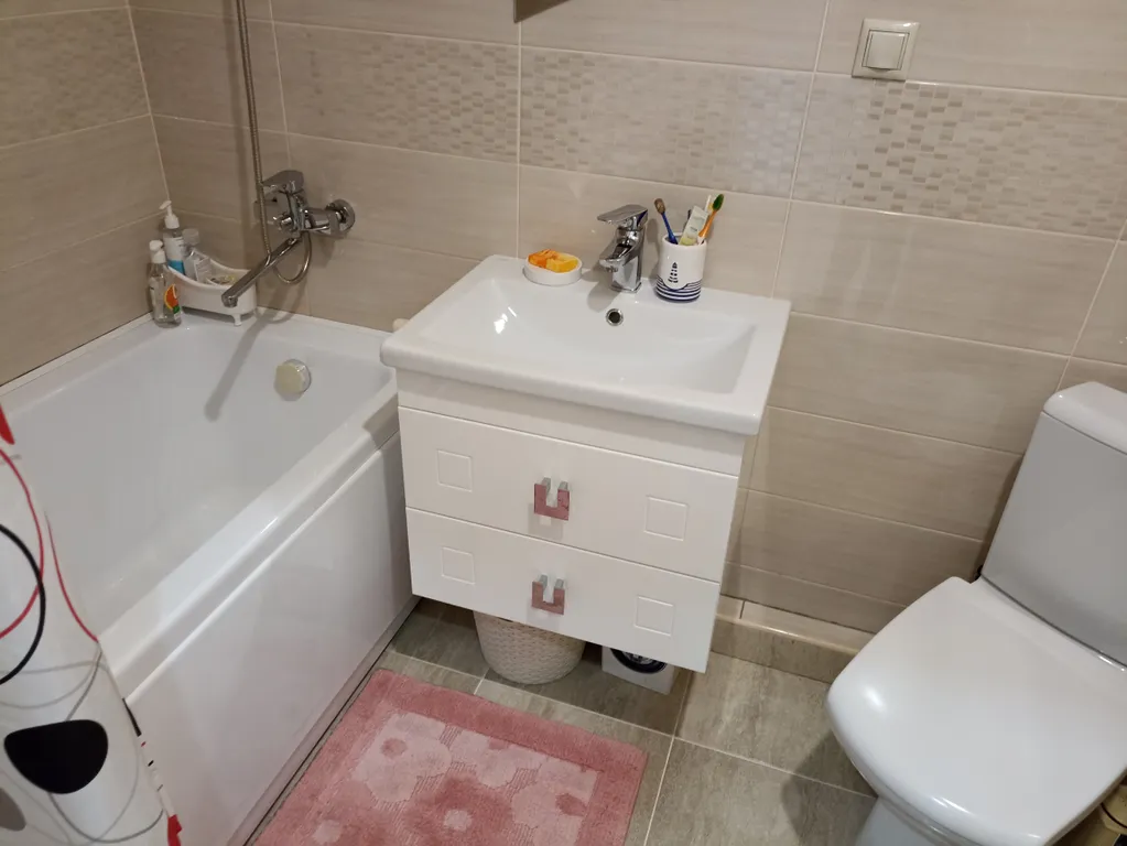 Уютная квартира в центре города, с видом на море