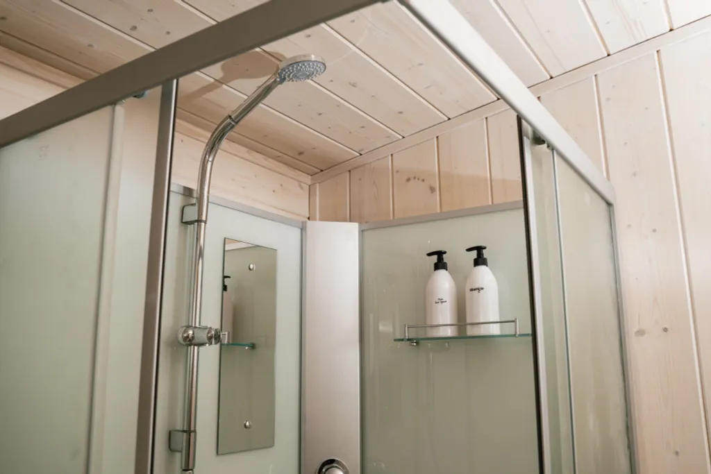 Уютные дома для компании и большой семьи на берегу Волги