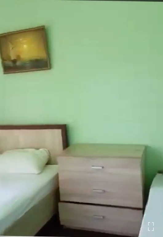 Трехкомнатная с балконом