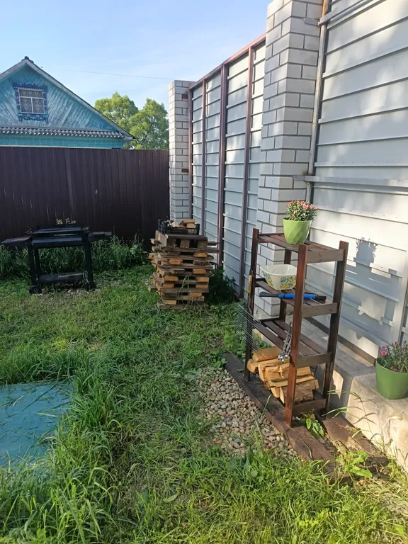 Часть жилого дома с отдельным собственным двориком