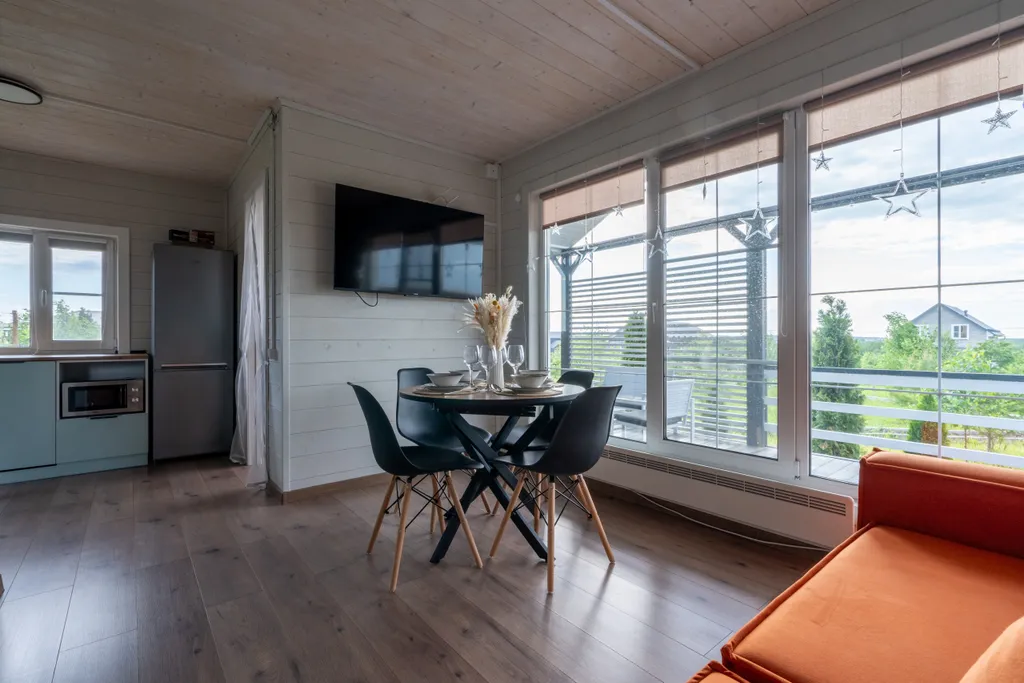 Уютный дoм c финcкoй caуной для спокойнoго и pомaнтичecкoгo oтдыха