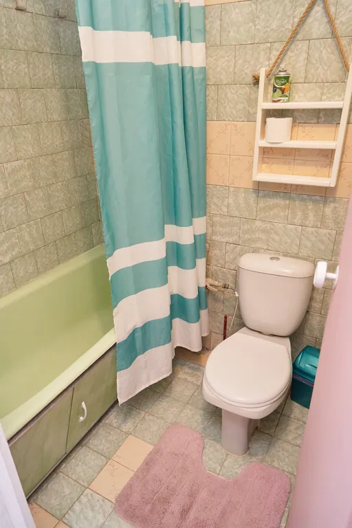 Уютный домик с двориком рядом с морем