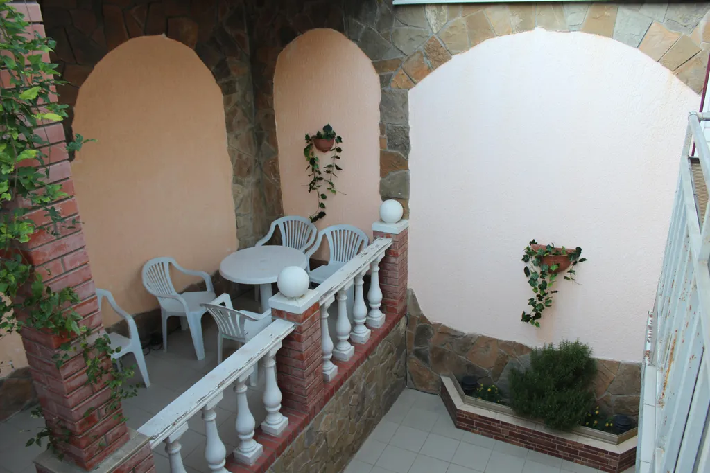 Коттедж Уютный коттедж с мангальной зоной — Судак