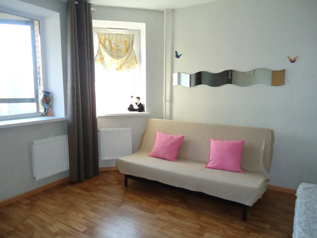 Светлая квартирка с видом на город 8 минут от м. Пареас