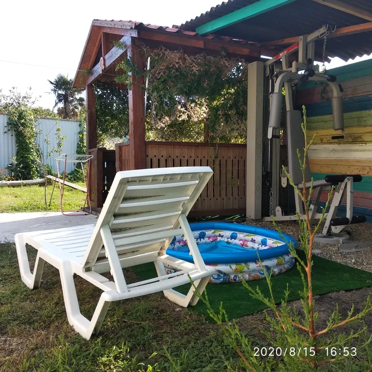 Дом у моря в вишневке