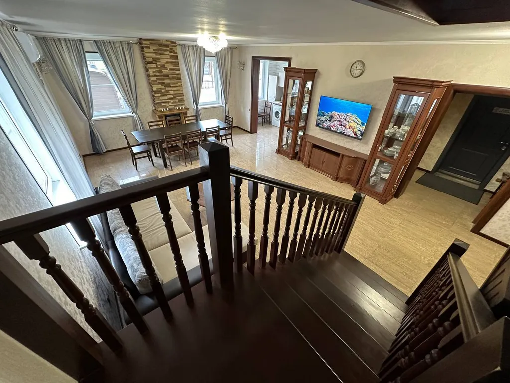 С бассейном на пляже