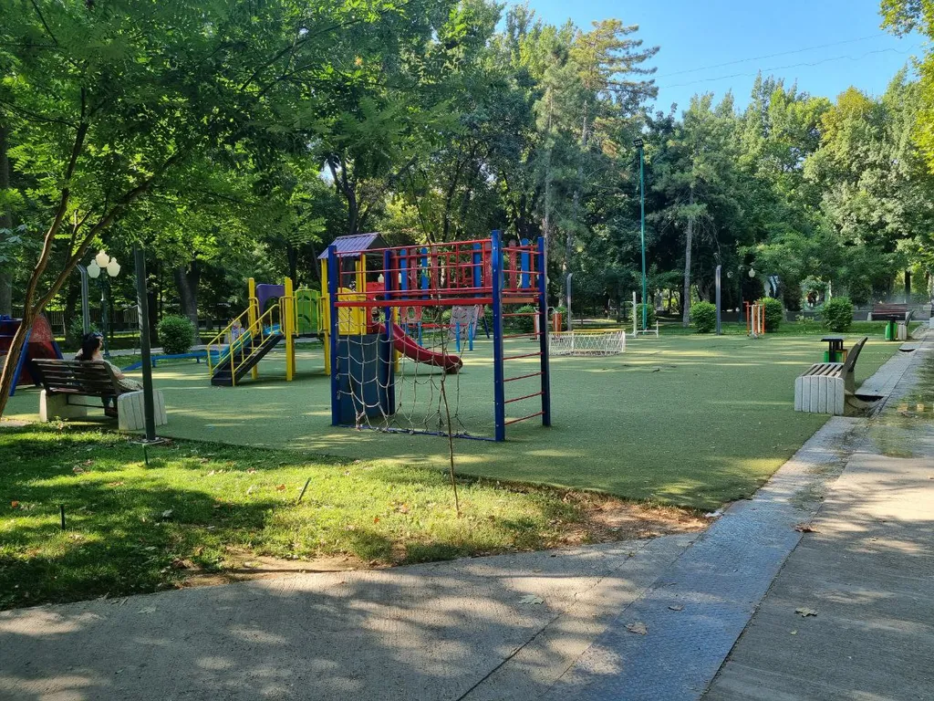 Center of Tashkent near Cosmonauts metro station, Premium Location