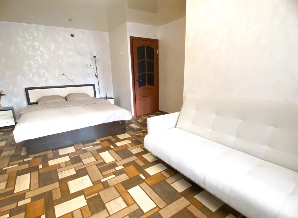 Уютная 1-комнатная квартира с широкой кроватью