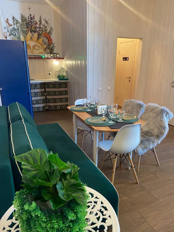 Дом у берёзы с баней в тихом месте возле леса и реки