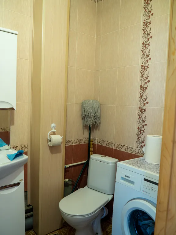 Просторная светлая двухкомнатная квартира в современном доме