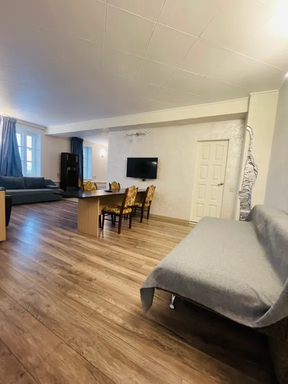 Просторная и чистая квартира у набережной и парка