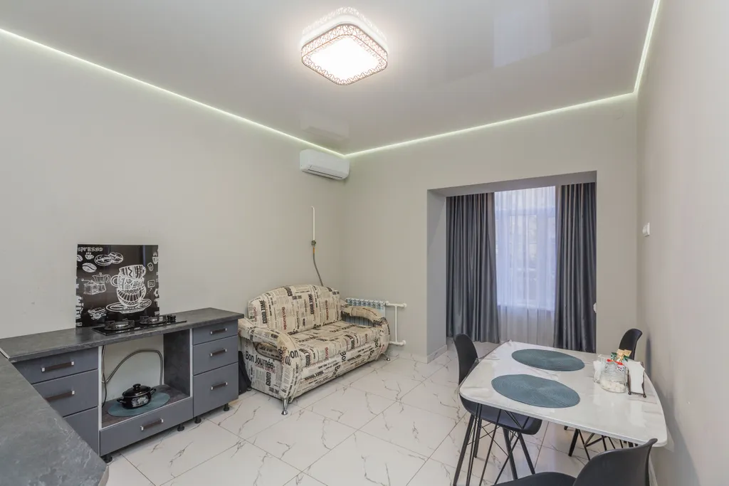 Современная красивая однушка в центре города