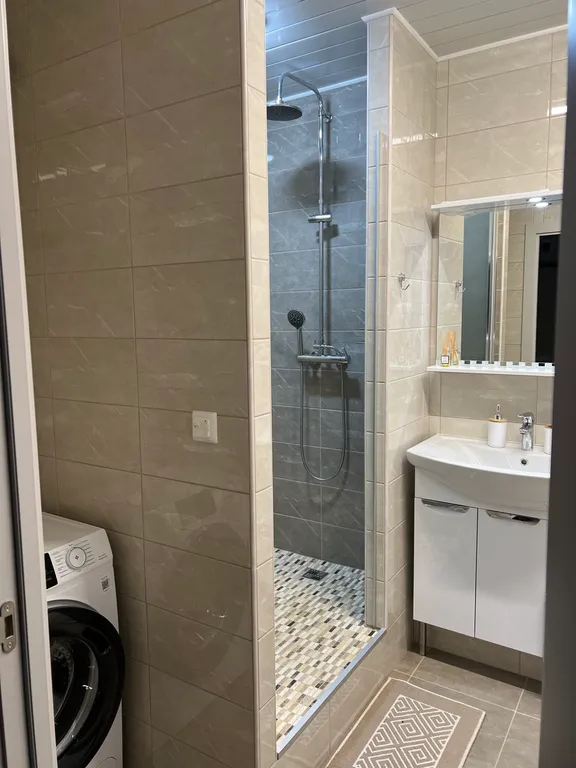 Квартира на набережной