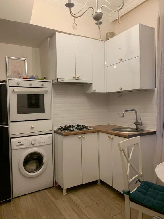 Прекрасная квартира в древнем Батуми