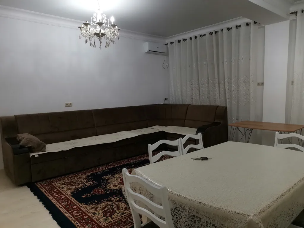 Светлая и яркая квартира