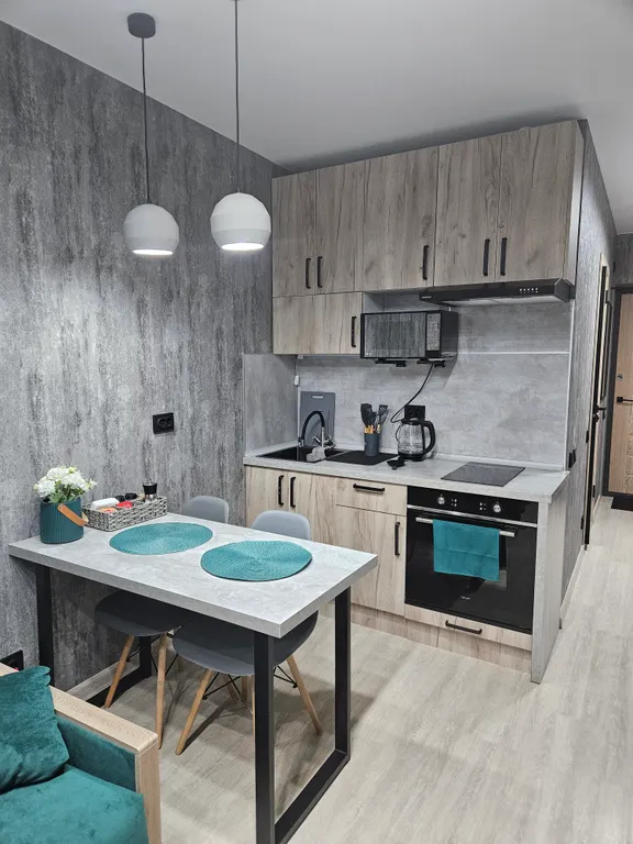 Тихая угловая квартира-студия