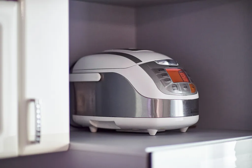 Большая теплая квартира с джакузи и видом на лес и детскую площадку