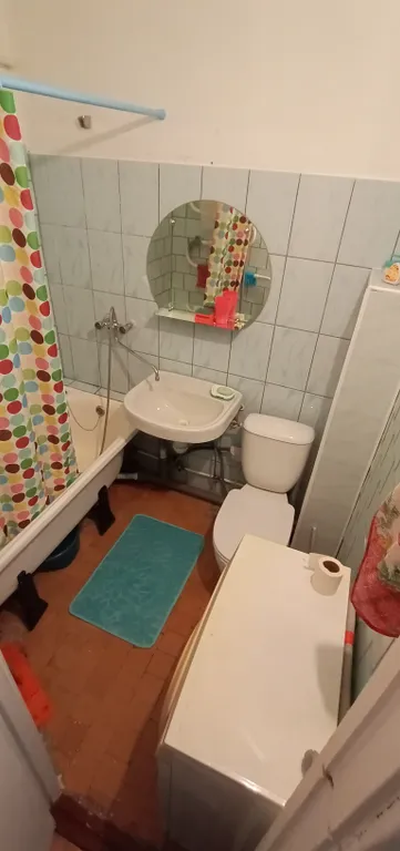 Квартира в спальном районе удобна для семьи или командировки