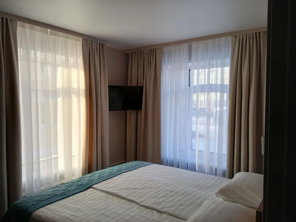 Апарт-отель Доминанта в центре города (двухкомнатные апартаменты)