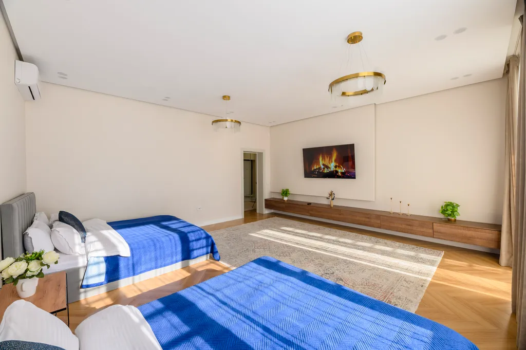 R house Mega Атакент