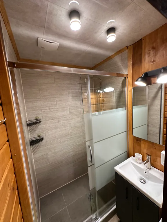 Коттедж с панорамными окнами