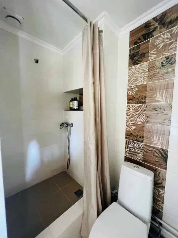 Уютная студия с выходом в сад