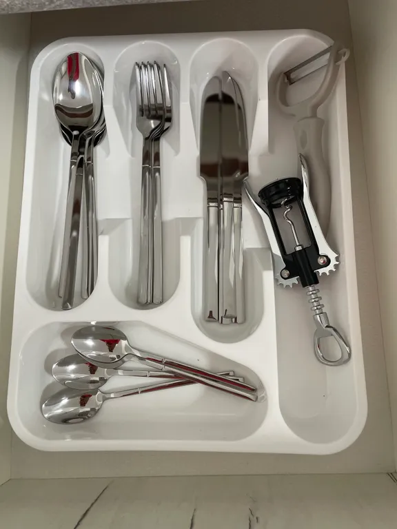 Современная студия с двухспальной кроватью в Люберцах