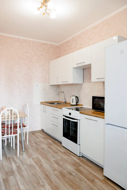 Квартира Уютная квартира напротив ТРЦ Планета — Красноярск