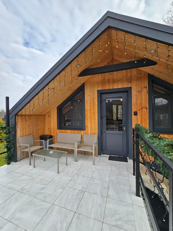 Коттедж Мансарда с балконом — аренда посуточно в Каменномостский