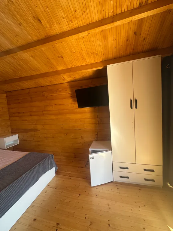 Дом в живописном спокойном месте и с видом на море