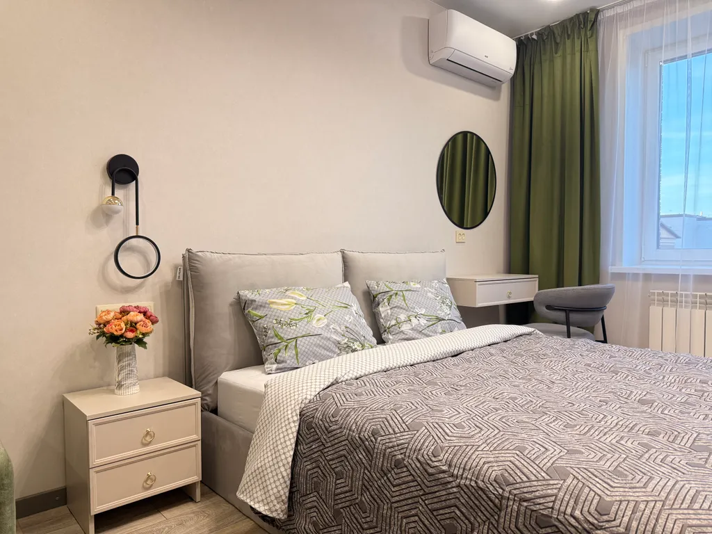 Квартира Уютная 2х квартира с камином и шикарным балконом, в новом доме — Ярославль