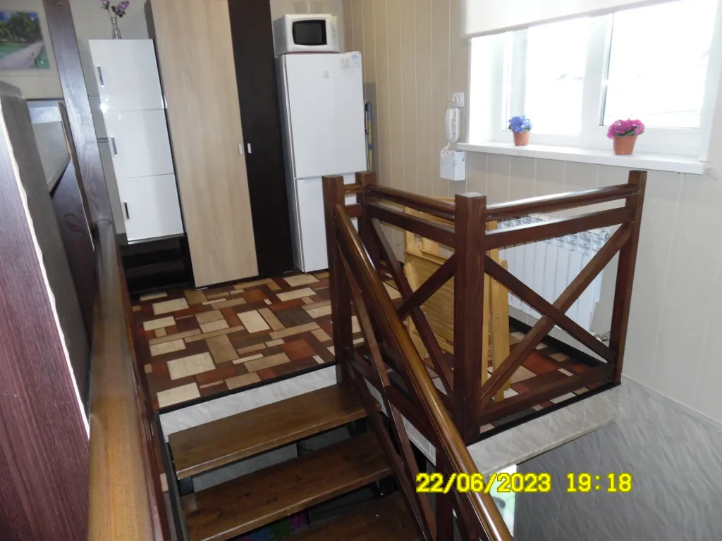 Уютная комфортная  половина дома с отдельным входом