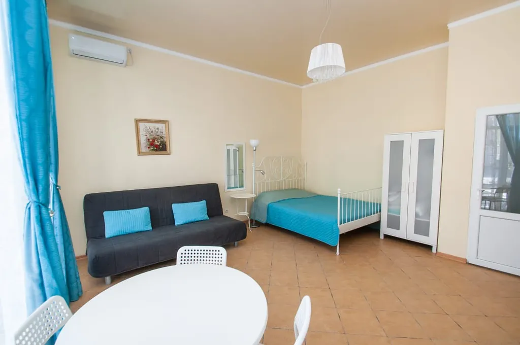 Квартира Студия с террасой астра 1 — аренда посуточно в Орджоникидзе