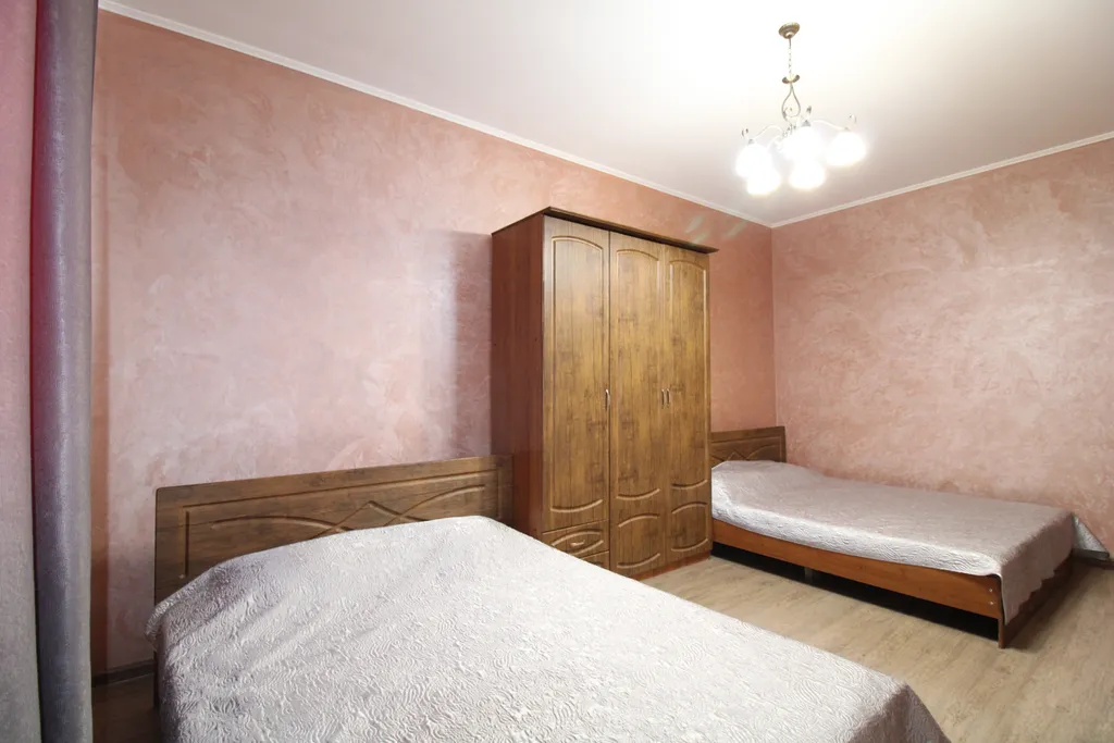 Аренда коттеджа для отдыха с теплым бассейном, сауной, бильярдом