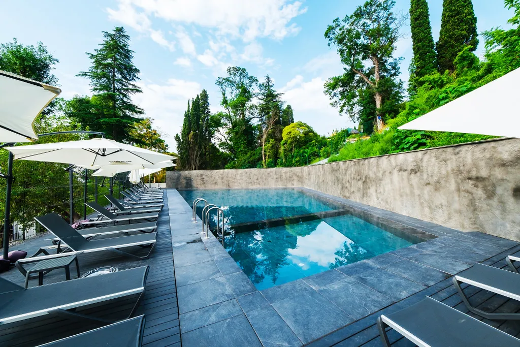 Апарты в 10 минутах от моря с бассейном