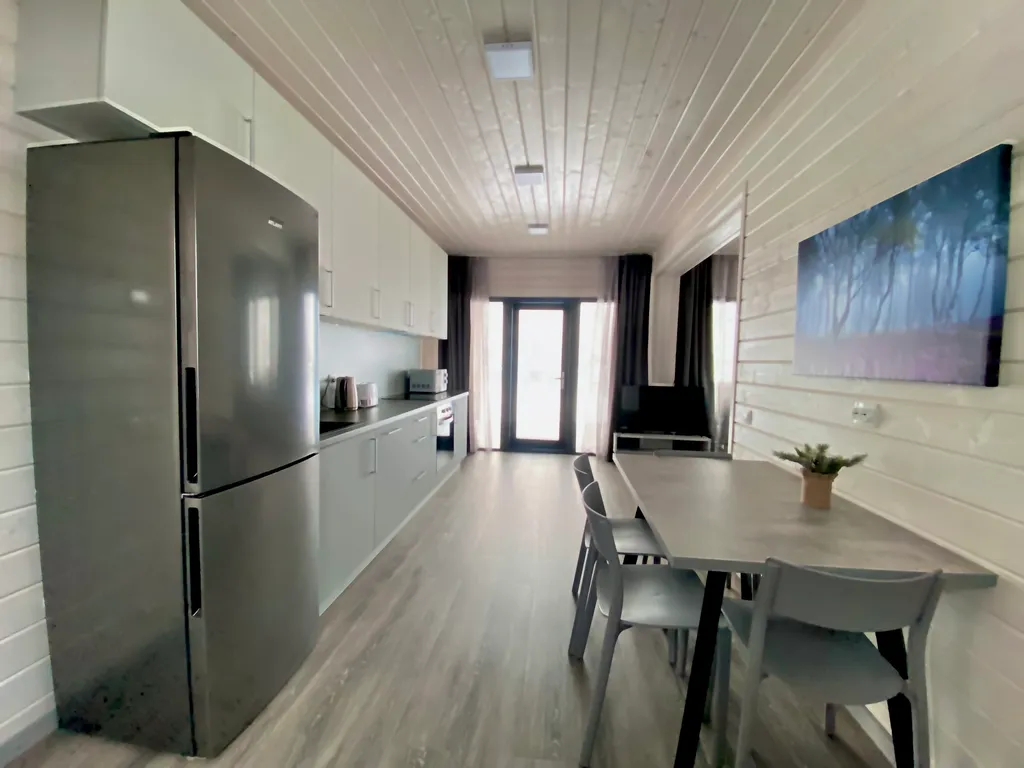 Коттедж Новый комфортабельный дом для отдыха на берегу лесного озера Маролампи — Санкт-Петербург