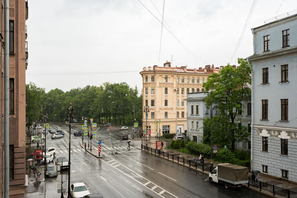 Квартира Просторная квартира с 2 спальнями в центре — Санкт-Петербург