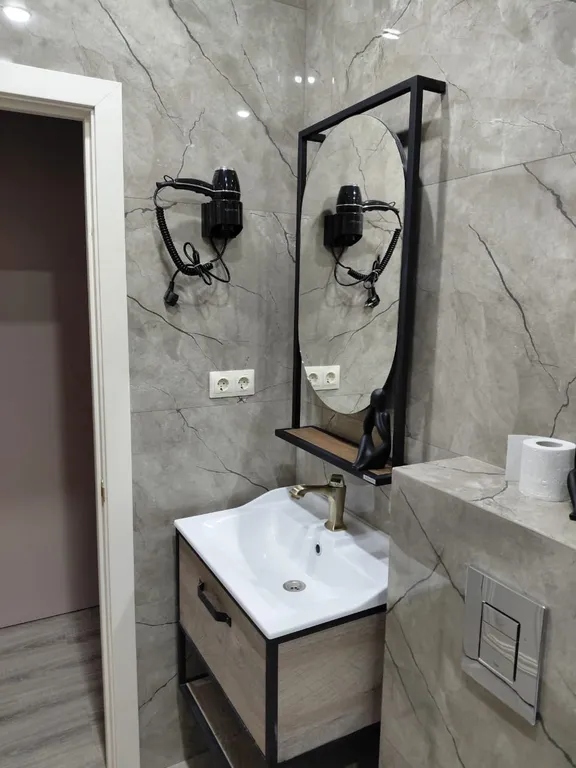 Двухкомнатная квартира возле набережной