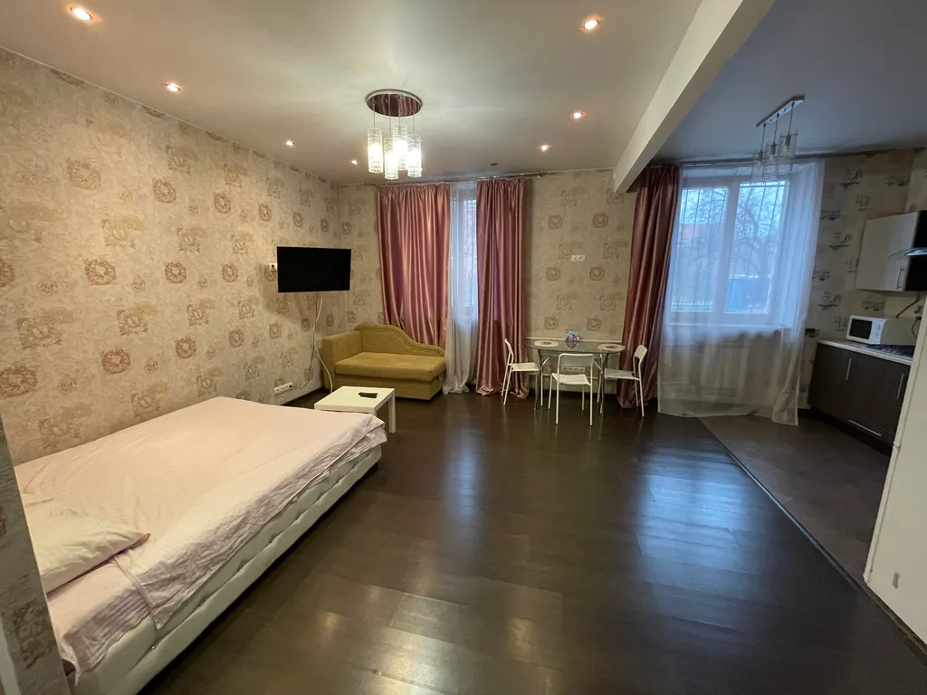 Квартира-студия в центре города — аренда посуточно в Кемерово