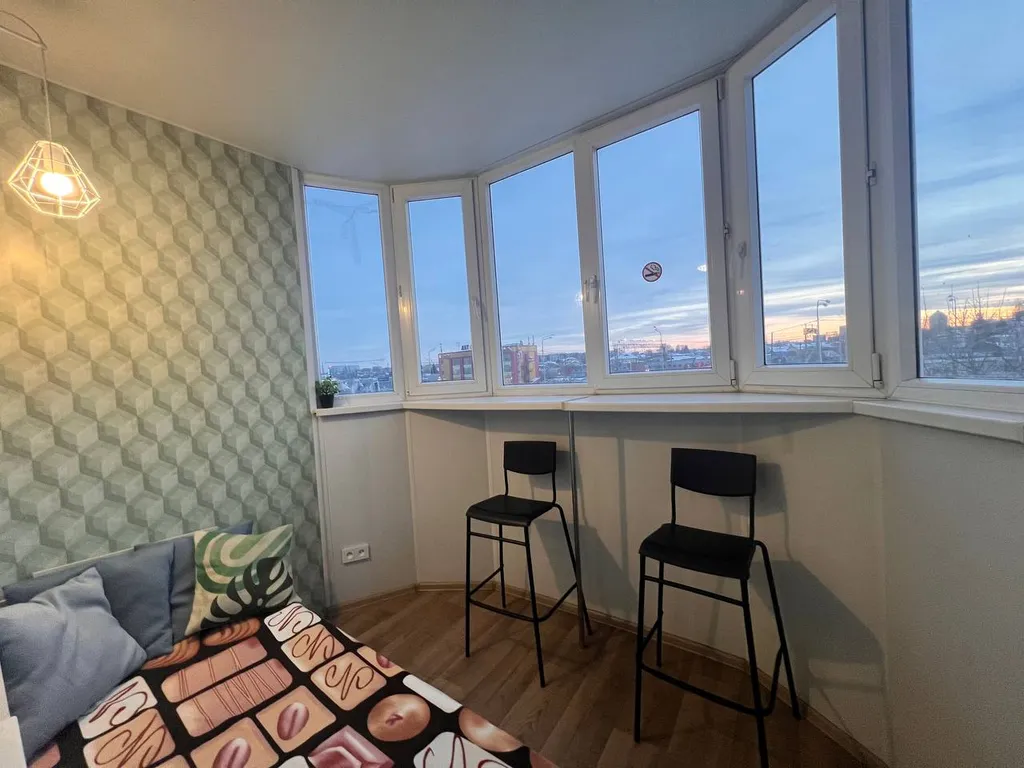 Квартира Студия центр уютная светлая, ТЦ Вояж, парковка, кафе, аквапарк, источник — Тюмень