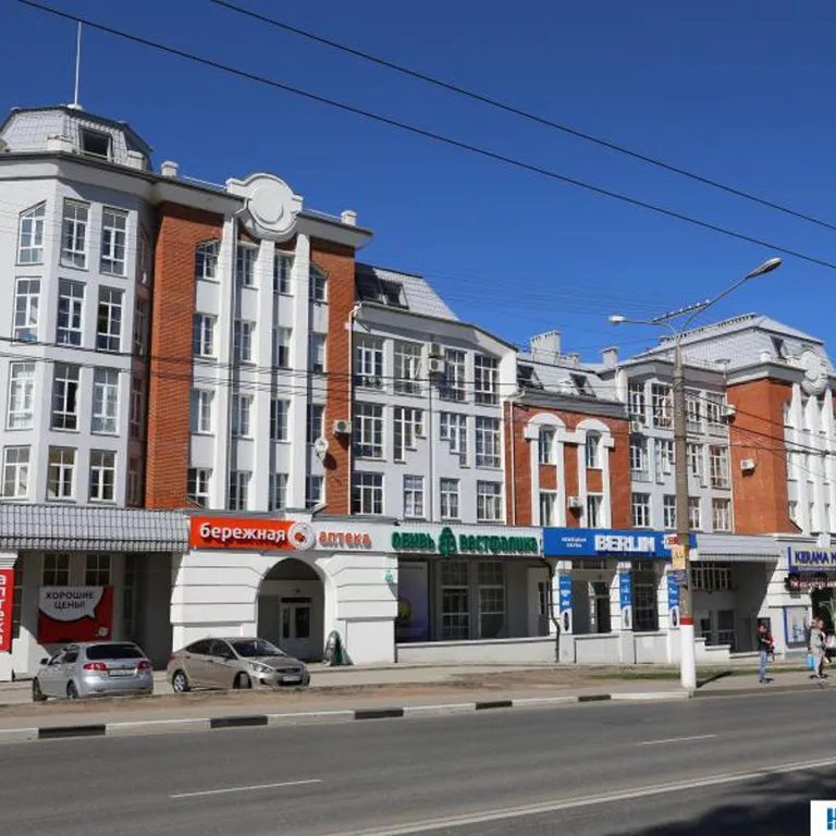 Просторная двухуровневая квартира с джакузи