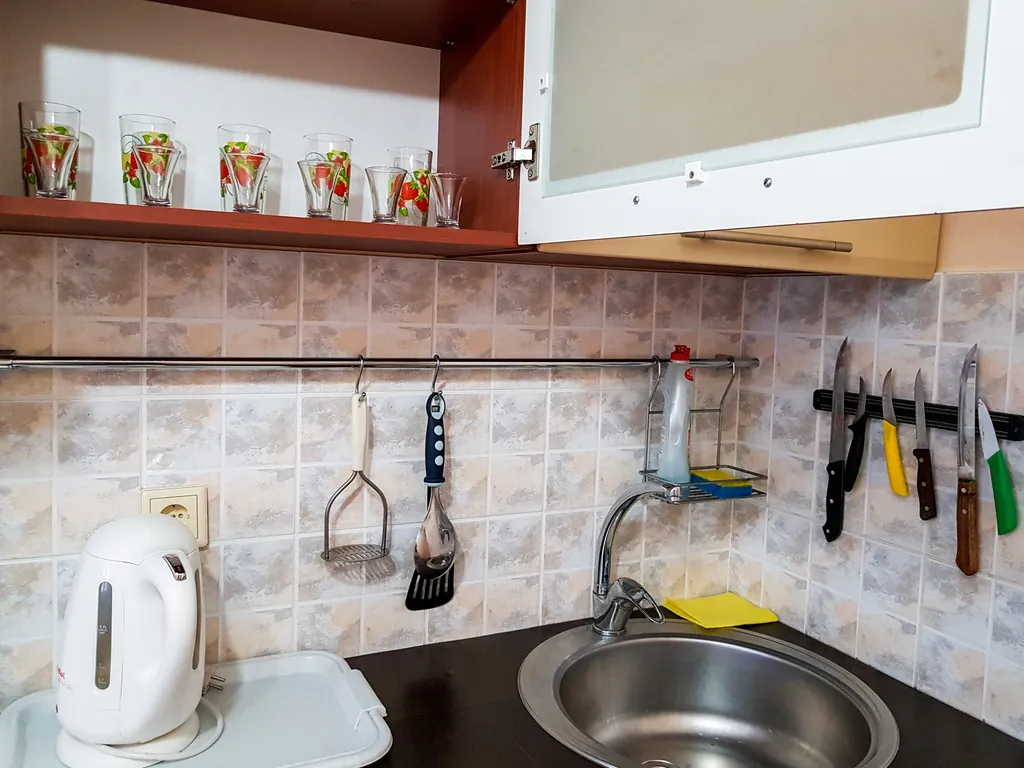 Уютная и солнечная однокомнатная квартира с красивым видом из окна